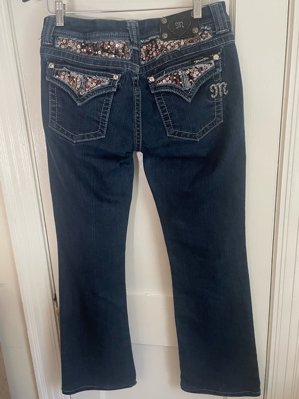 Miss Me Easy Boot Cut Jeans Dark Wash Sequin Flap Pocket Bling Womens 30 NWOT